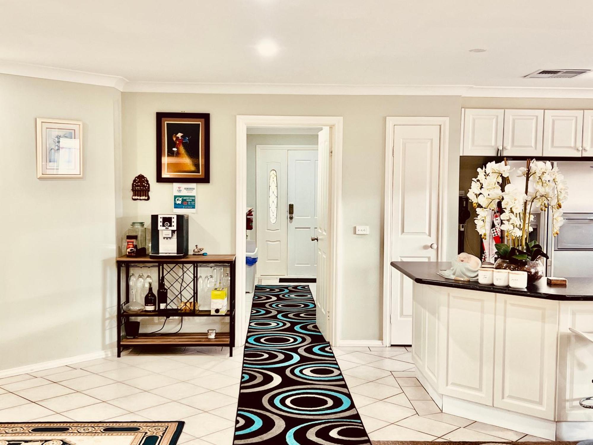 Spacious 6 Bedroom Holiday Home 15 Min Away From Melbourne Airport Sydenham المظهر الخارجي الصورة