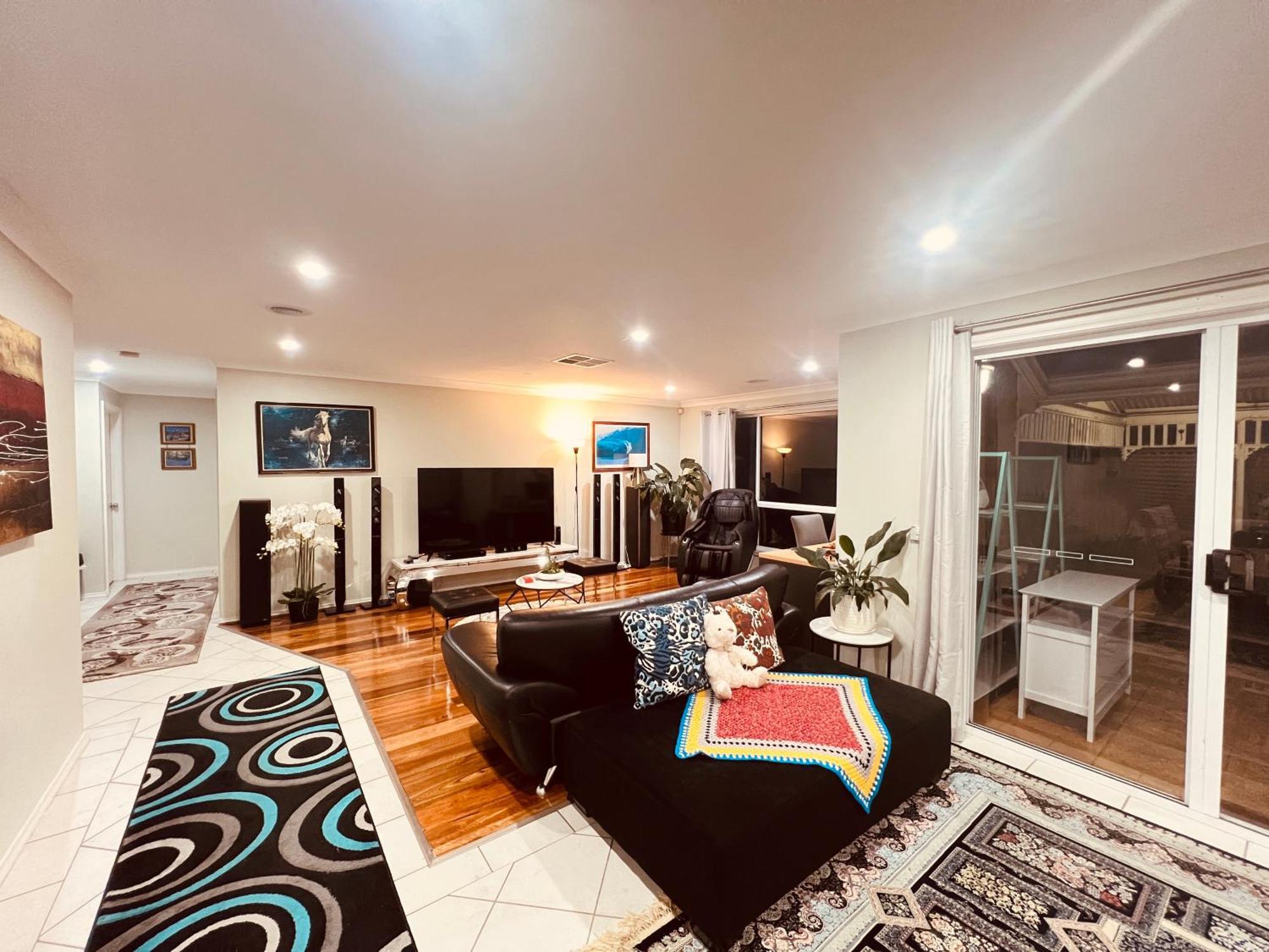 Spacious 6 Bedroom Holiday Home 15 Min Away From Melbourne Airport Sydenham المظهر الخارجي الصورة