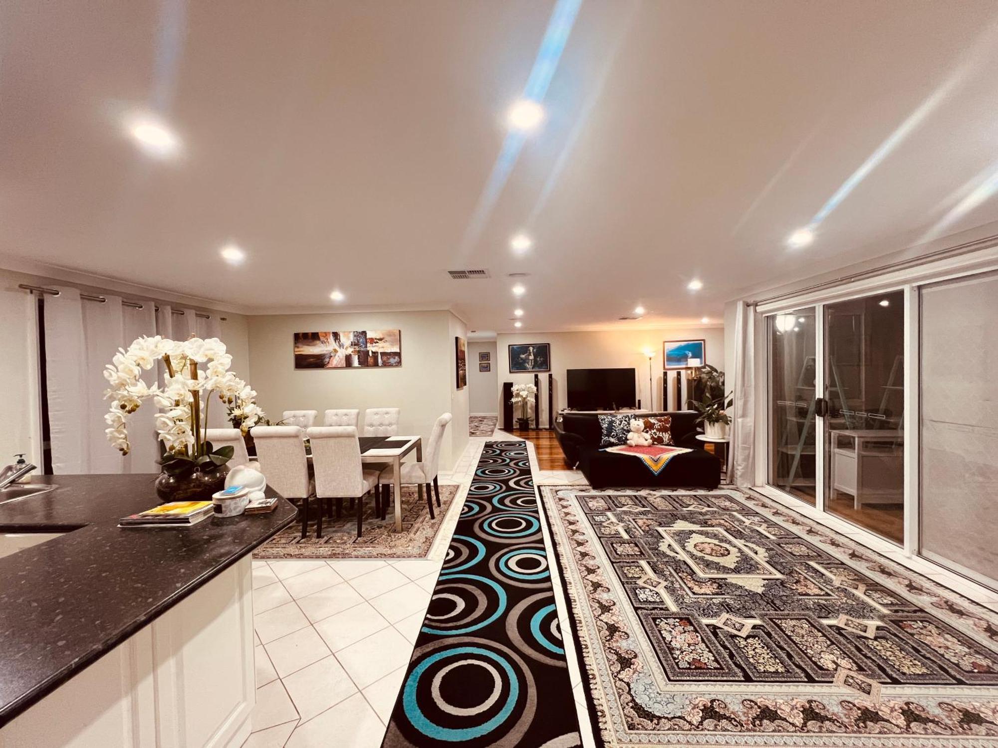 Spacious 6 Bedroom Holiday Home 15 Min Away From Melbourne Airport Sydenham المظهر الخارجي الصورة