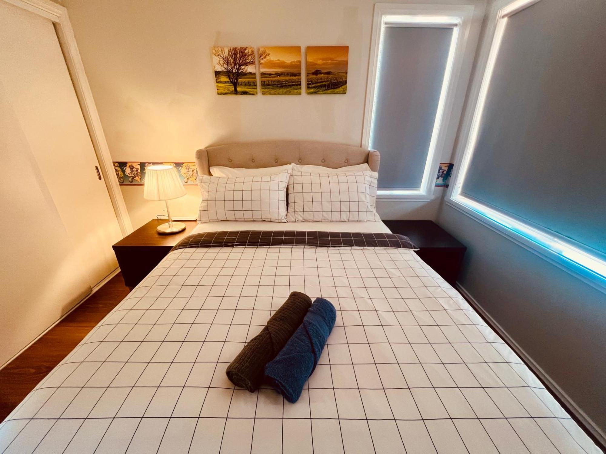 Spacious 6 Bedroom Holiday Home 15 Min Away From Melbourne Airport Sydenham المظهر الخارجي الصورة