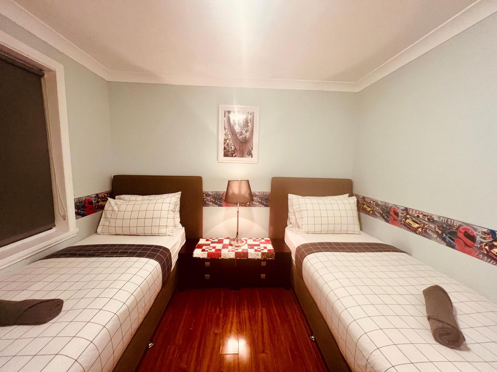 Spacious 6 Bedroom Holiday Home 15 Min Away From Melbourne Airport Sydenham المظهر الخارجي الصورة