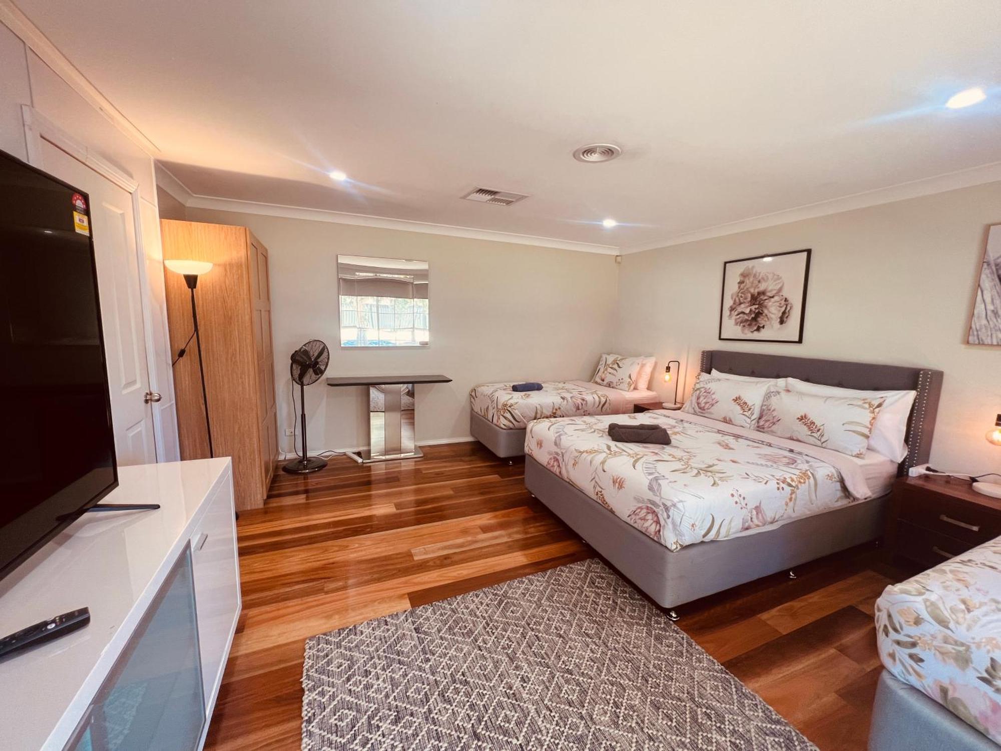 Spacious 6 Bedroom Holiday Home 15 Min Away From Melbourne Airport Sydenham المظهر الخارجي الصورة